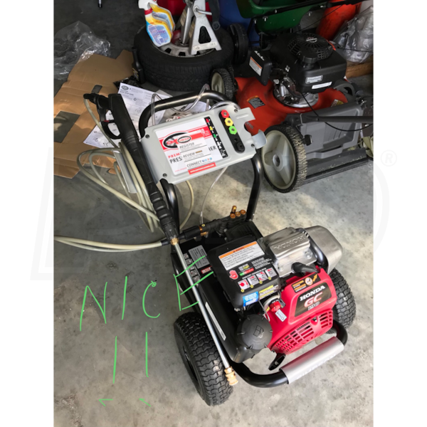 Simpson MegaShot 3100 PSI (GasCold Water) Pressure Washer w/ Honda